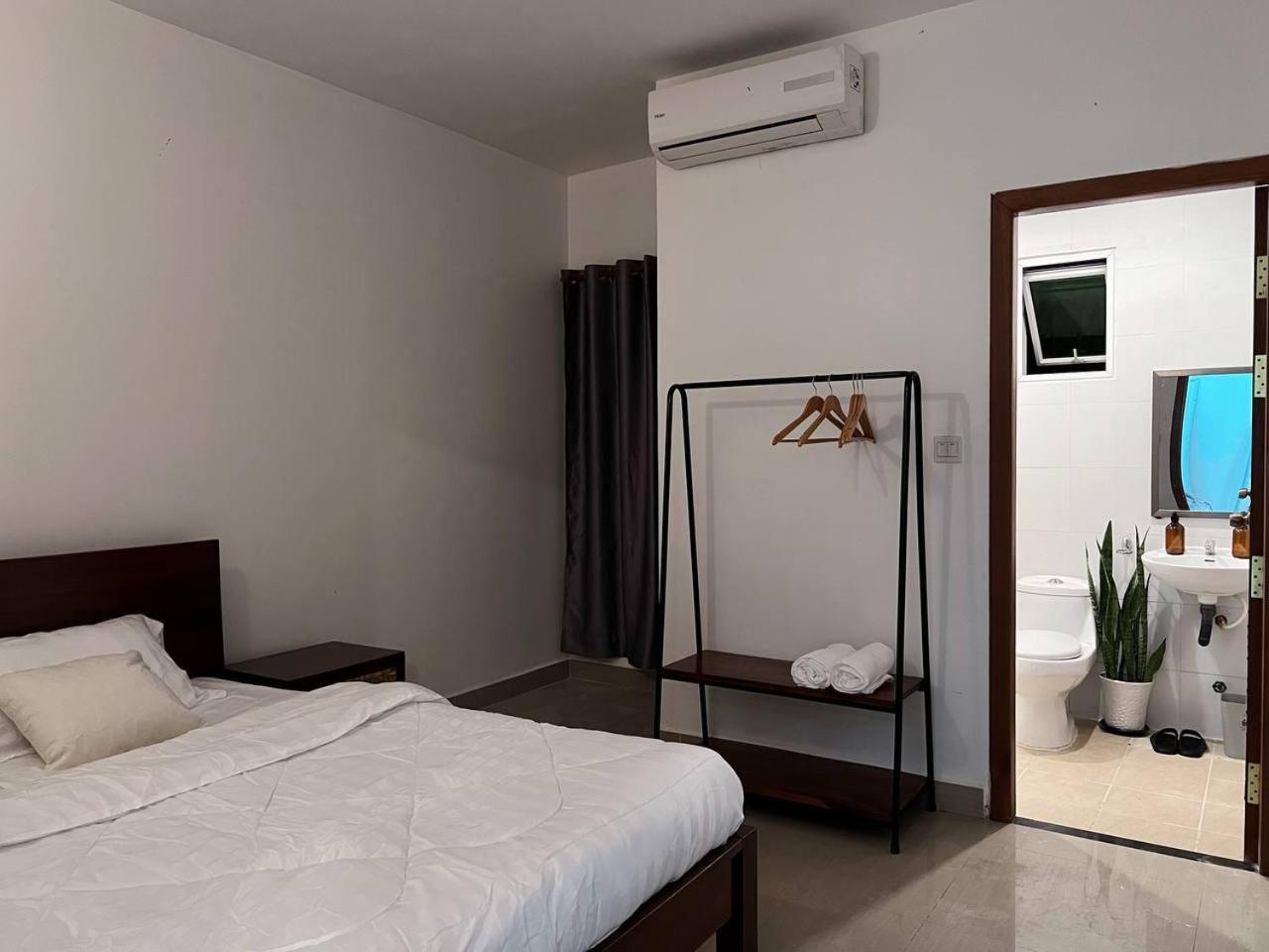 D32 Homestay Near Airport Behind Brown Coffee Airport Πνομ Πενχ Εξωτερικό φωτογραφία